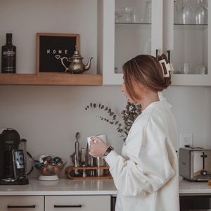 Meet your Posher, Claudia